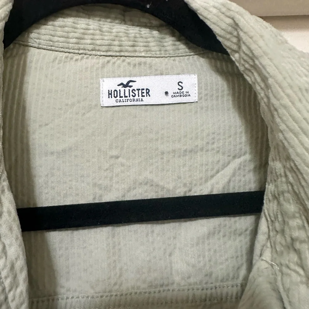 HOLLISTER CORDUROY LIGHT GREEN JACKET - Picture 2 of 5